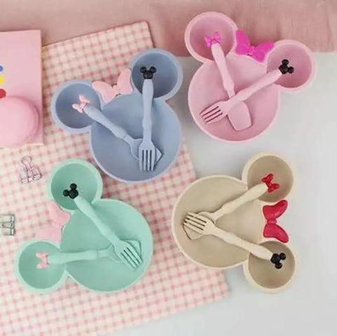MINNIE MOUSE - PLATE AND CUTLERY SET (SET OF 4)